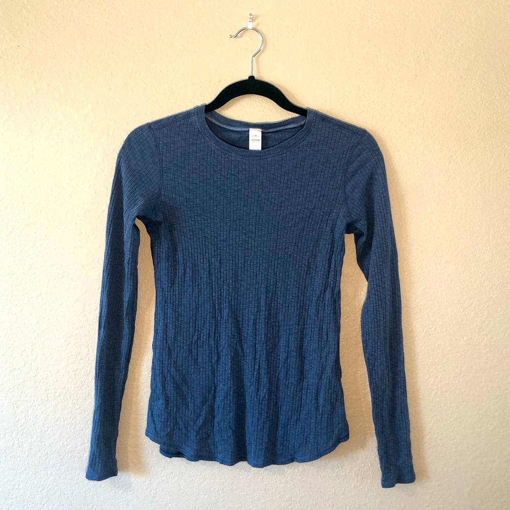 Ivivva girls long sleeve shirt